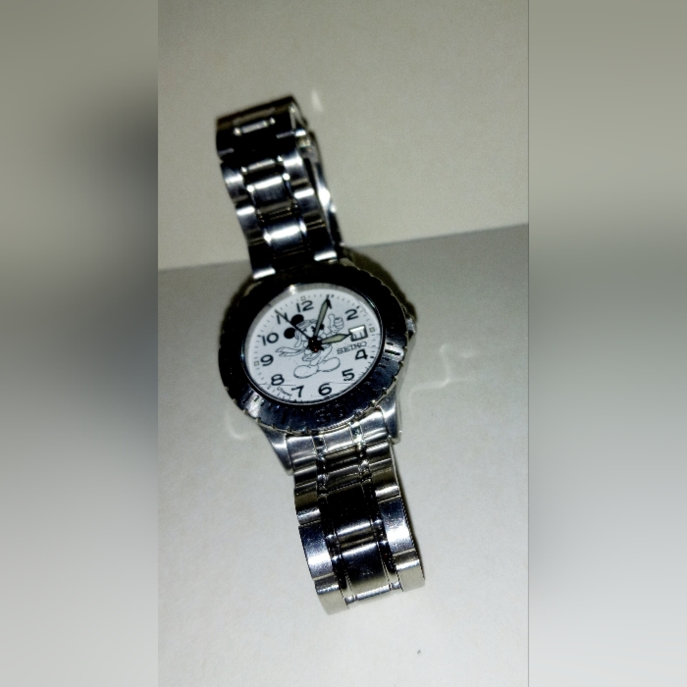 Seiko Mickey Mouse Silver Watch with Character Dial